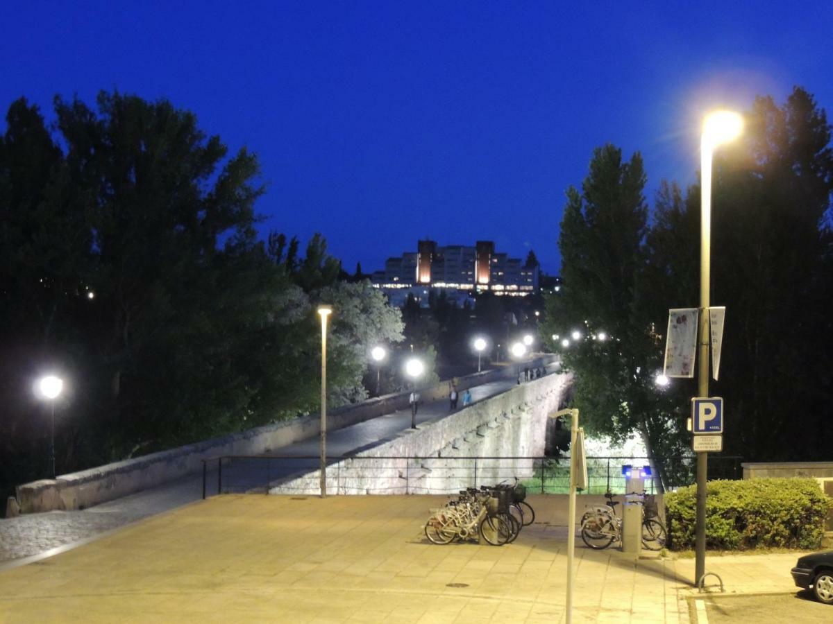 Apartamento Ribera Del Puente ซาลามังกา ภายนอก รูปภาพ