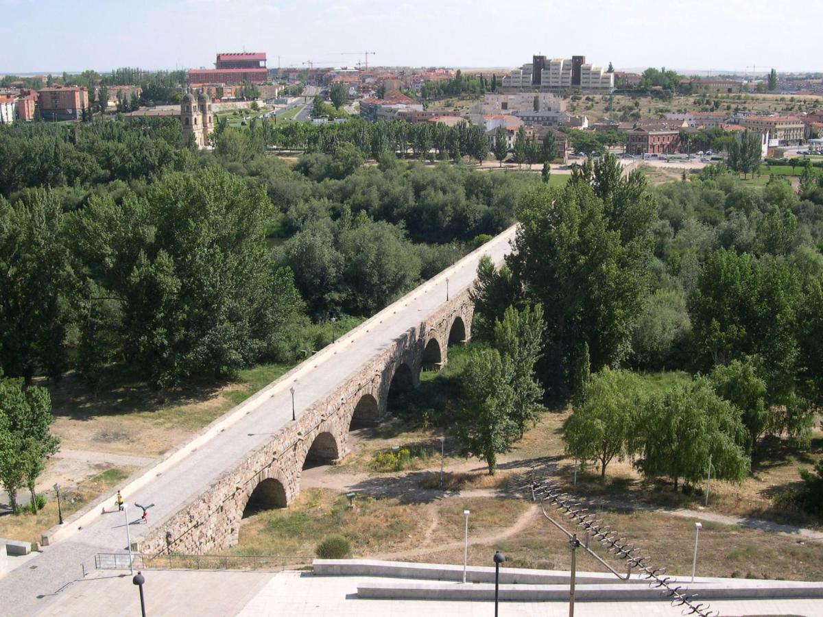 Apartamento Ribera Del Puente ซาลามังกา ภายนอก รูปภาพ